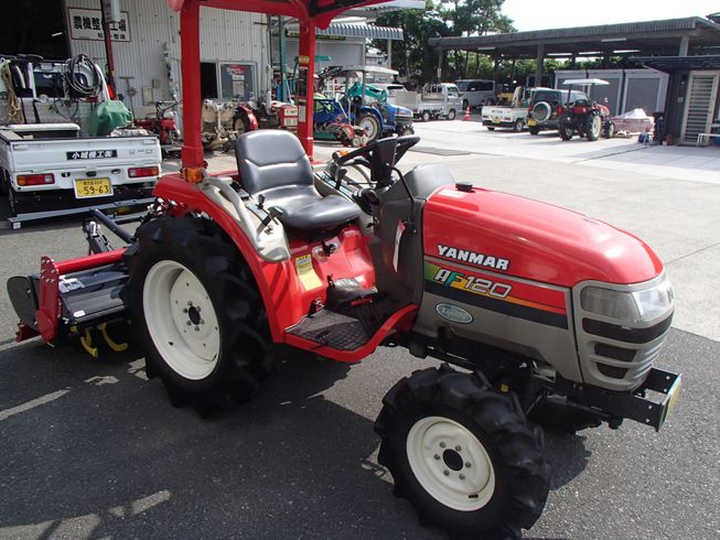 トラクター AF120L-VPUS4 写真３